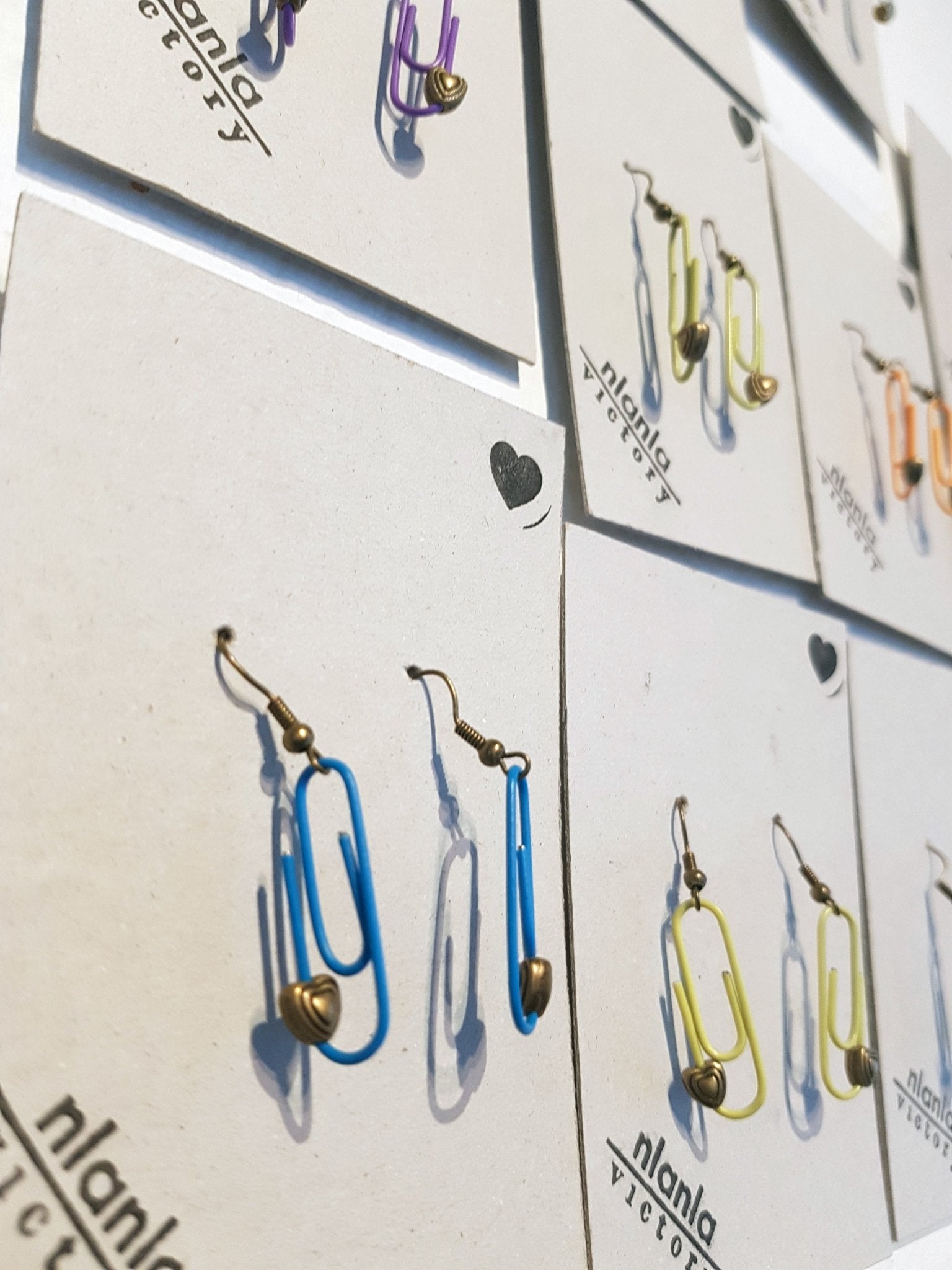 Black Personalised Paperclip Earrings | by lovedbynlanla - tutto per te